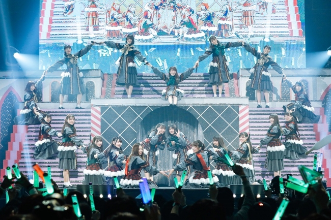 坂道シリーズ ポートレート写真 ひらがなけやきクリスマス　38枚 けやき坂46が示した1年間の成長 日本武道館を“ひらがなけやき色